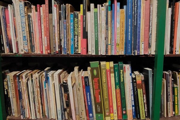 Produksi Pengetahuan dan Reproduksi Sosial