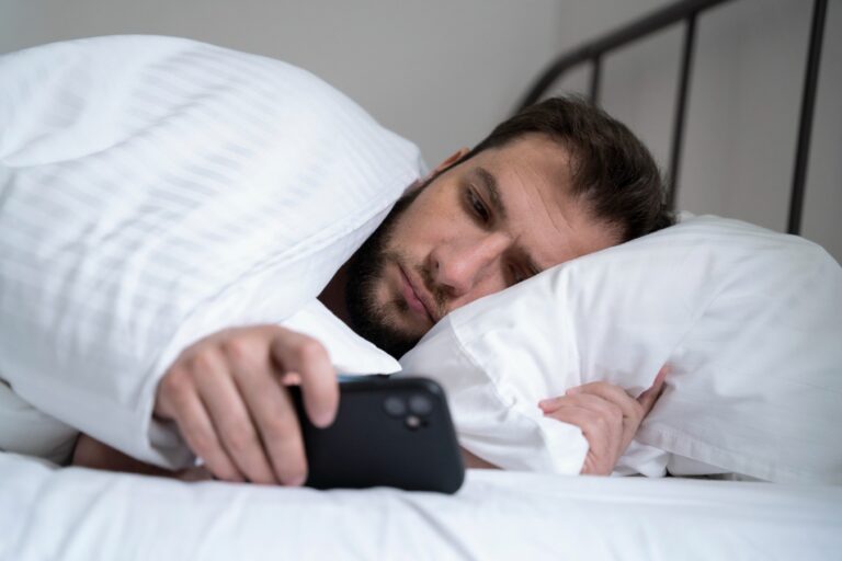 Kurang Tidur 80 Menit Setiap Malam Bisa Memicu Kenaikan Berat Badan?